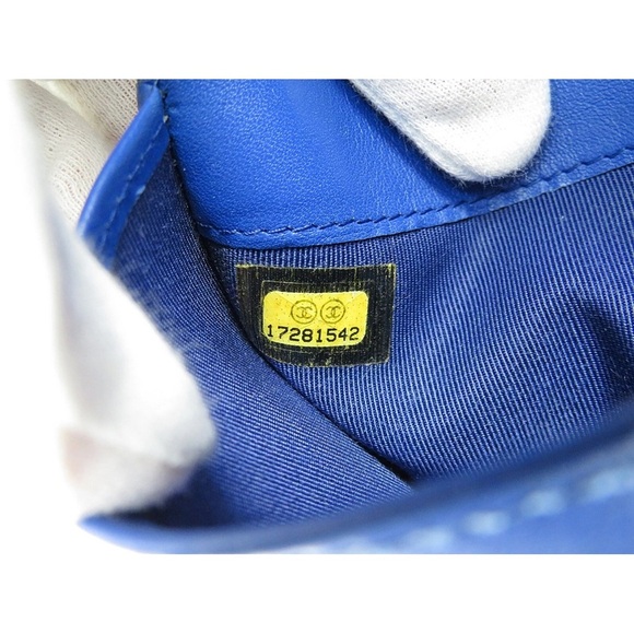 CHANEL Quilted Wallet in Shiny Blue and Silver - Picture 13 of 13